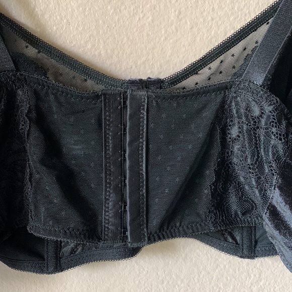 NWOT TORRID Longline Velvet and Lace Unlined Underwire Bra - Picture 9 of 10